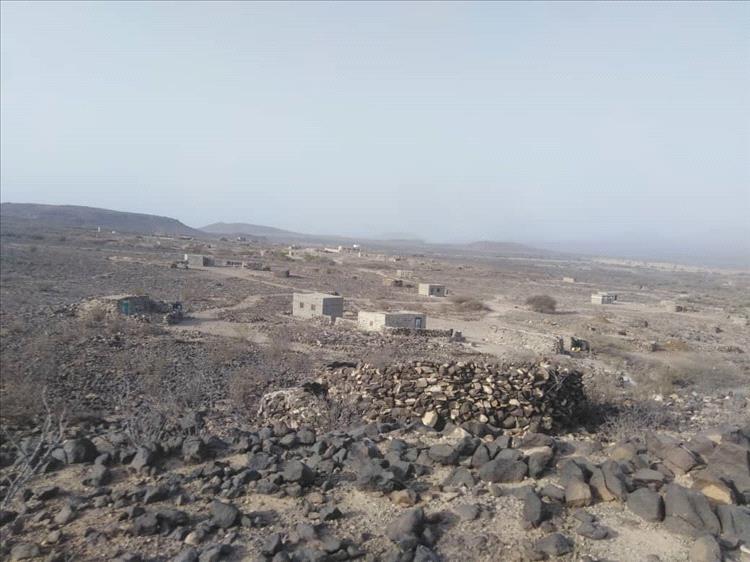 اهالي قرية ضاه بالوضيع يناشدون أهل الخير لبناء مسجد لهم