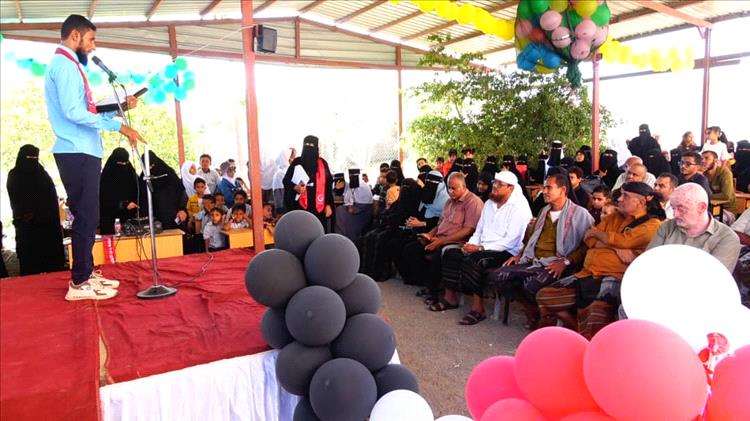 مدرسة وطن النموذجية تحتفي بأوائل طلابها في الذكرى الـ62 لثورة 14 أكتوبر المجيدة