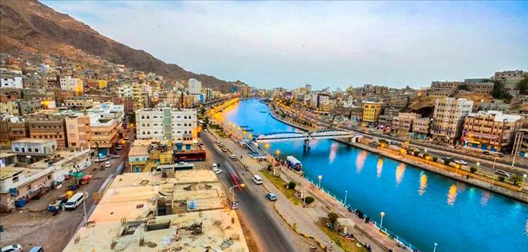 أنباء عن عودة مرتقبة لقيادات وطنية بارزة إلى محافظة حضرموت