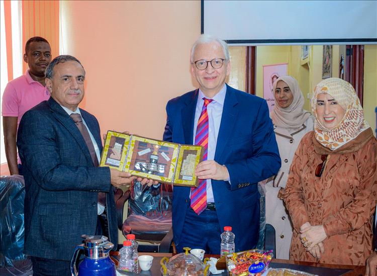 جامعة عدن والسفارة الألمانية... تعاون مرتقب في الدراسات النسوية والتدريب وبناء القدرات