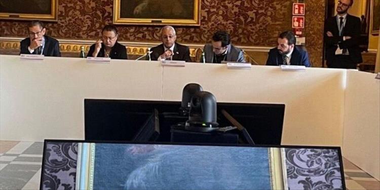 نائب وزير الخارجية مصطفى نعمان يدعو إلى دعم الحكومة اليمنية لحماية الملاحة في البحر الأحمر