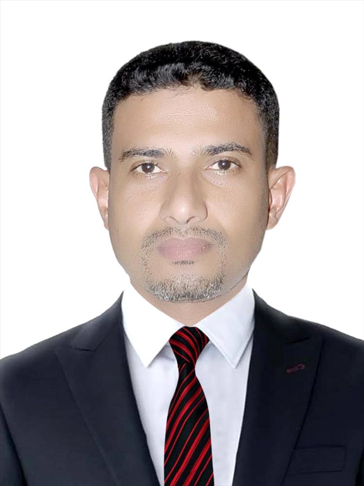 الباحث الدكتور سمير بوست من جامعة عدن يتألق عالمياً بإنجاز أكاديمي بارز يحصد جائزة دولية لجمعية الترجمة بالتعاون مع "الألكسو"