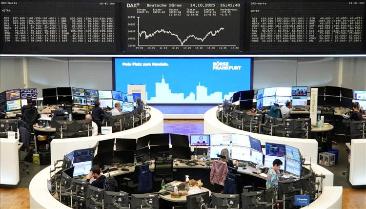 الأسهم الأوروبية ترتفع 1 % بدعم من قطاعات البنوك والدفاع