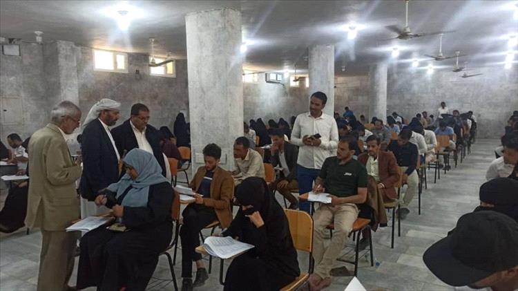 تدشين اختبارات الكفاءة لدفعة جديدة من العاملين في القطاع الصحي بمأرب