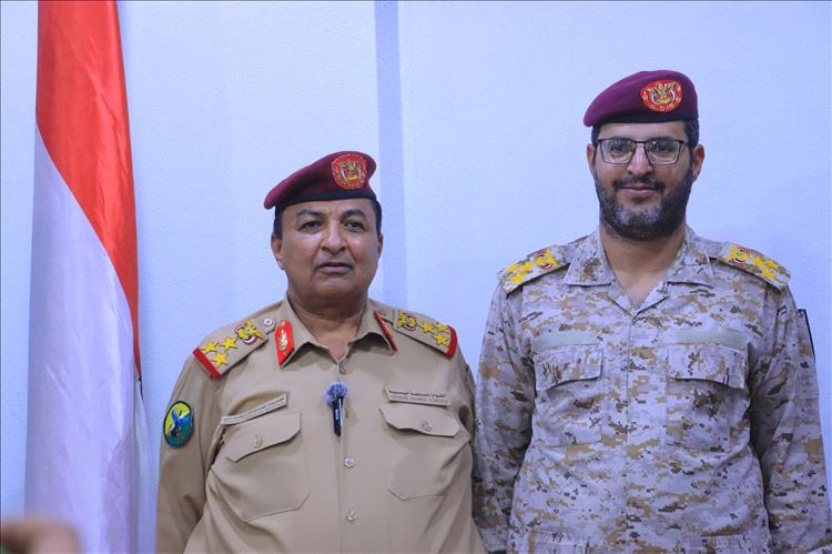 انشقاق قائد لواء حوثي بارز وانضمامه للشرعية