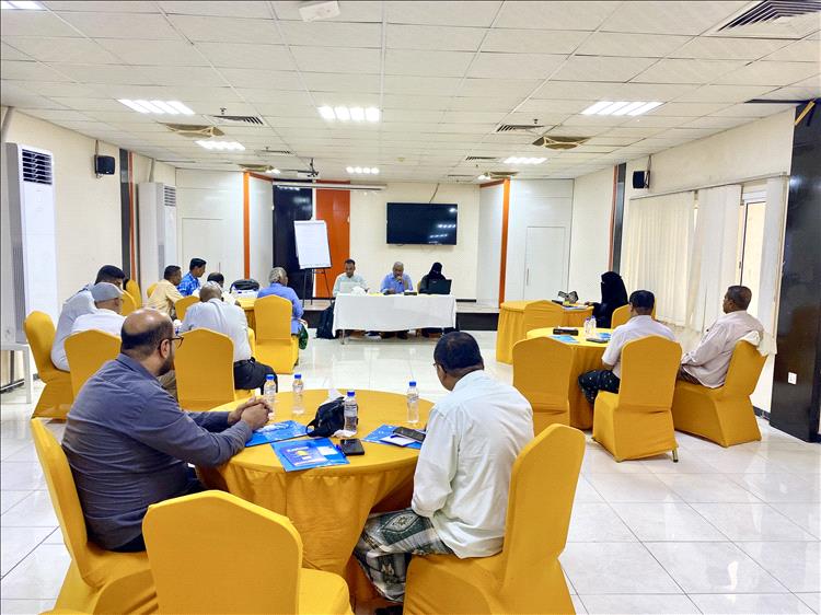 استشارية حضرموت تطلع على نشاطات مؤسسة الاتصالات وجهود مكافحة المخدرات وتناقش دراسة لإنشاء مركز لعلاج الإدمان
