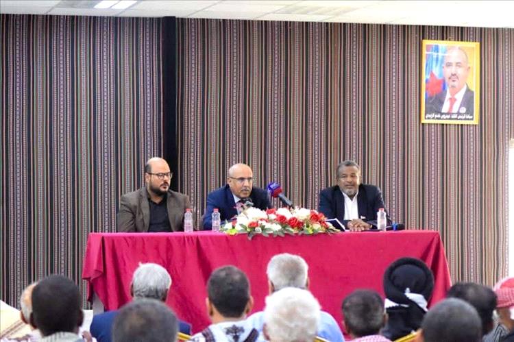 "الانتقالي" يعرض على "الجامع" الشراكة في حضرموت... وحلف القبائل يرد بحذر