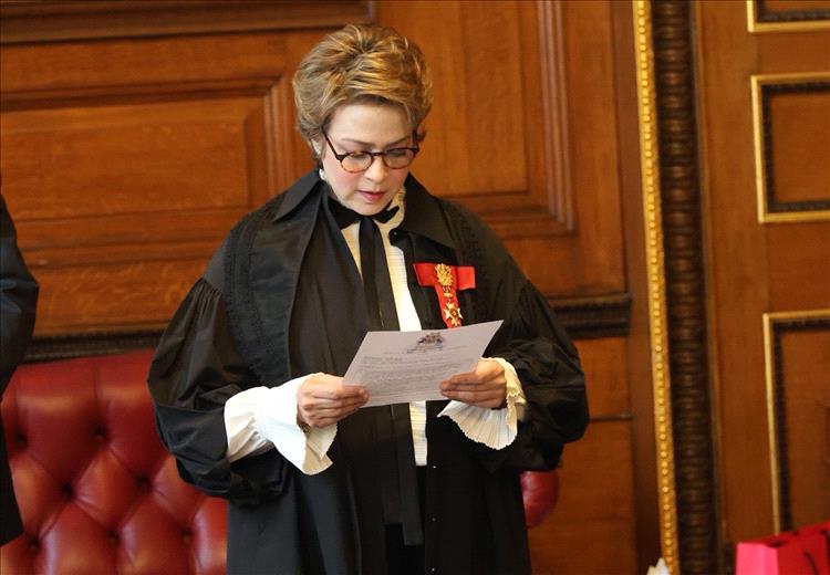 انتخاب امرأة يمنية عضوا في محكمة مدينة لندن