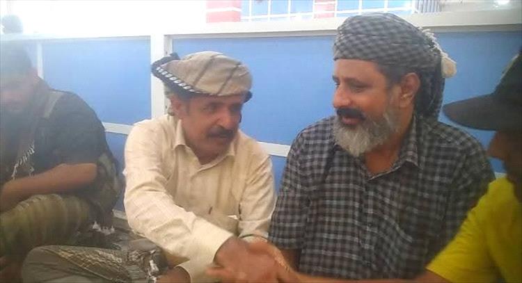 صلح اجتماعي يُنهي خلافاً بين شخصان في محافظة أبين