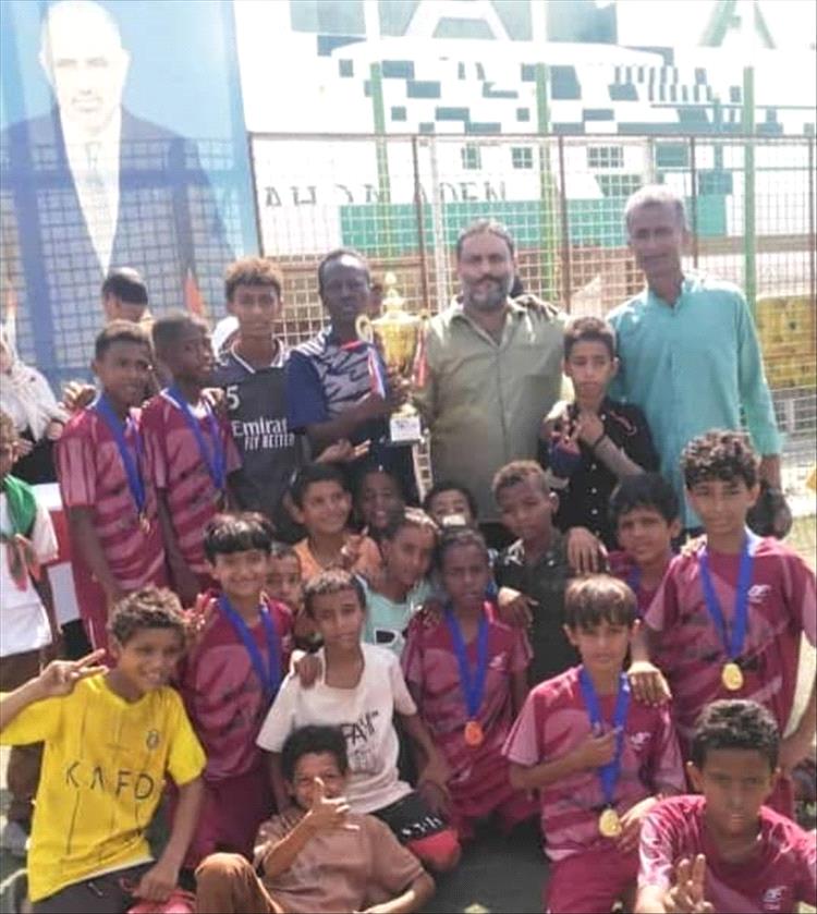 مدرسة الممدارة بنين بطل الدوري المدرسي لكرة القدم بالشيخ عثمان