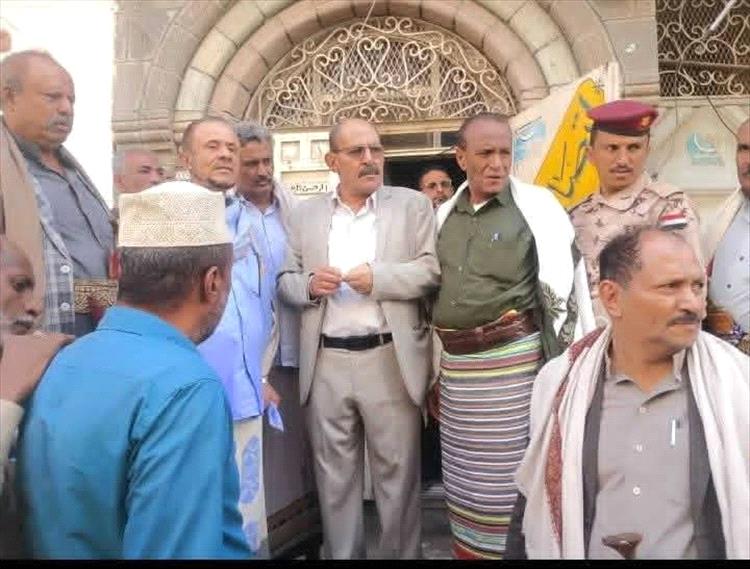 إعادة عمارة لمالكها بعد عشر سنوات من سيطرة الأمن السياسي بتعز عليها