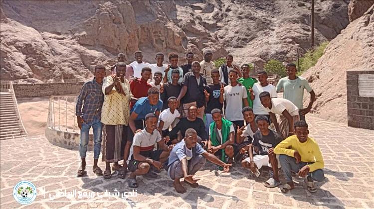 نادي شباب ميفع يختتم زيارته إلى عدن ويشيد بكرم إدارة شمسان