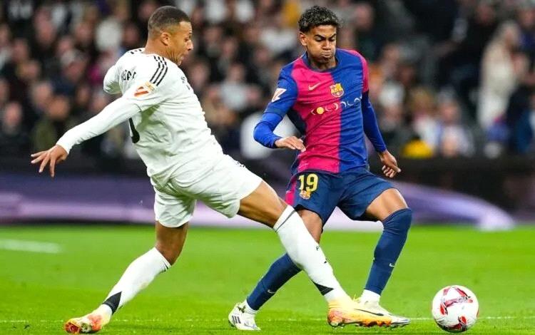 تشكيل الكلاسيكو المتوقع: برشلونة مثقل بالغيابات.. وهجوم الريال كامل العدد