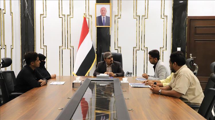 محافظ حضرموت يشيد بأنشطة شركة إسناد للتسويق والإنتاج وتنظيم المعارض والمهرجانات