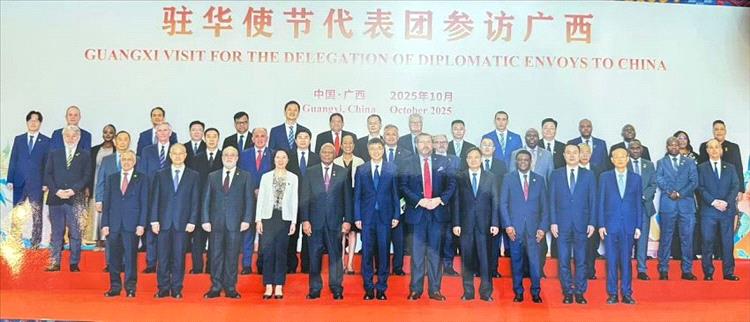 السفير الميتمي يشارك في افتتاح دورة الأسبوع الثقافي الصيني -الآسياني