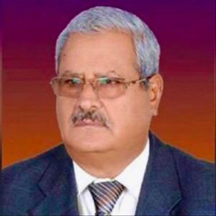 اللواء قاسم عبدالرب: "إذا عجزت الحكومة عن فرض سيادتها المالية فعليها الاستقالة"