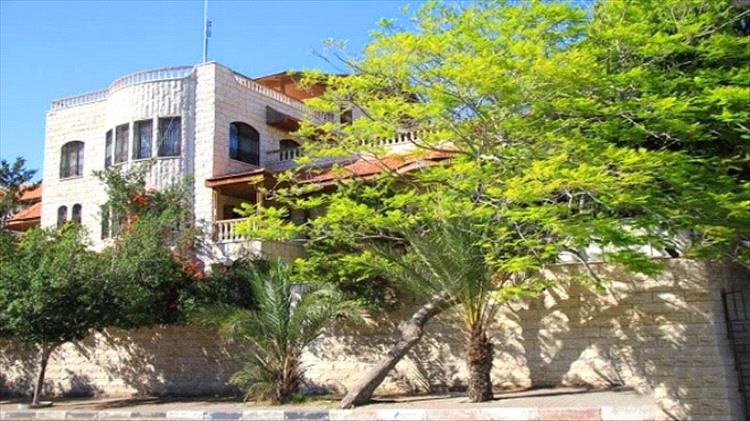 الفيلا التي فضحتهم: منزل الرئيس ياسر عرفات يكشف هشاشة تحالفات الحوثيين