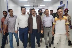 الداؤودي" و"الحسيني" يتفقدان الأعمال النهائية بمشروع إعادة تأهيل قسم الطوارئ بمستشفى خليفة الجراحي بمديرية المنصورة