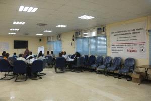 منظمة "Helpcode" تواصل الجلسات التدريبية لمدربي الفرق الشعبية وممثلي مكتب الشباب والرياضة بعدن