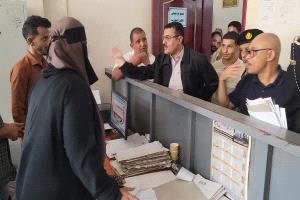 مدير عام المنصورة يشيد بجهود قسم تراخيص المهن في ضبط العديد من المحلات المخالفة