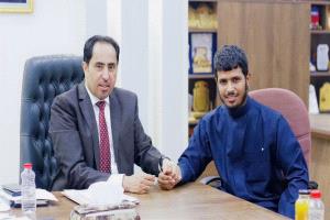 نايف البكري يلتقي ابن الشهيد سمحان الراوي ويؤكد أن دماء الأبطال تواصل إشعال دروب الوطن