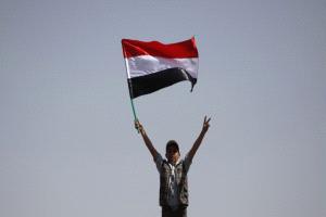 باحث سياسي: من يستعيد الدولة اليمنية وهيبتها سنمنحه الحب والولاء