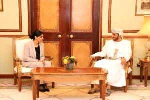 مباحثات عمانية بريطانية لدعم جهود الحل السياسي في اليمن