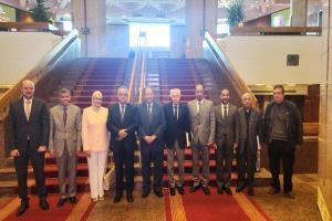 الرئيس الأسبق علي ناصر محمد يحضر ندوة "جواهر الجواهري.. إبحار في عالم الجواهري" في مكتبة الإسكندرية