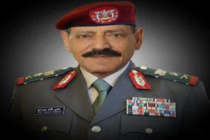 نائب رئيس هيئة الأركان العامة اللواء البصر وقيادات عسكرية يعزون بوفاة القائد العسكري المناضل اللواء الركن علي قائد صالح
