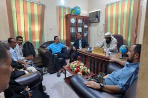 قيادات من المجلس الانتقالي والسلطة المحلية تزور مؤسسة روابي ردفان وتشيد بجهودها التنموية والخيرية