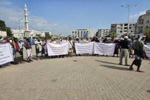 مناشدة عاجلة لرئيس وأعضاء مجلس القيادة الرئاسي من المتقاعدين والمبعدين العسكريين الجنوبيين