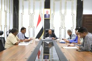 لجنة المناقصات الرئيسية تُقر المعالجات الهادفة لاستكمال مشروع محطة رفع المجاري بمدينة الشحر