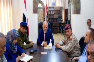 محافظ تعز: تم القبض على المطلوبين في جريمة مقتل المشهري باستثناء سائق الدراجة