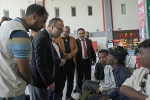 اليمن والمفوضية الأممية والصومال يستأنفون برنامج العودة الطوعية للاجئين الصوماليين