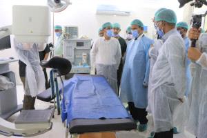 الوكيل العامري يدشن مخيّم العيون لإزالة المياه البيضاء والحول المجاني بمستشفى عيديد الخيري بتريم