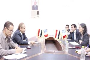 الوزير الوصابي يبحث مع السفيرة الفرنسية تفعيل مراكز اللغة الفرنسية وتعزيز التعاون الأكاديمي