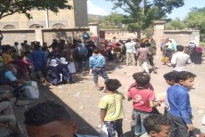 مسلحون يقتحمون مدرسة في تعز ويطلقون النار على الطلاب