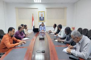 وكيل وزارة الصناعة لقطاع التجارة الداخلية يناقش مع برنامج الأغذية العالمية تعزيز الأمن الغذائي واستقرار السوق المحلية