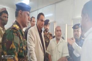 رئيس نيابة استئناف المهرة ومدير الأمن يزوران مديرية شحن لتفقد إجراءات الضبطيات الجنائية