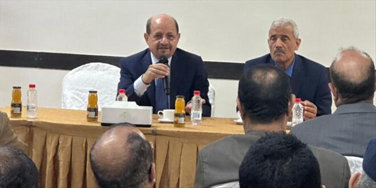 وزير الخارجية يؤكد على أهمية استمرار التنسيق بين المؤسستين العسكرية والأمنية والجبهة الدبلوماسية
