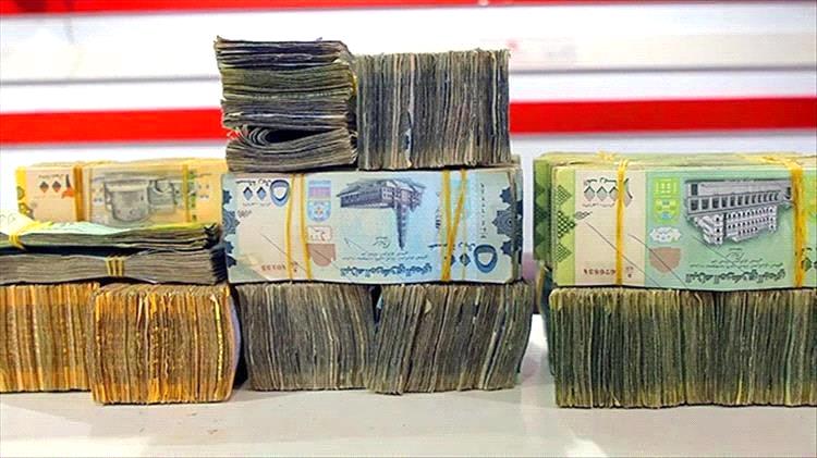 خبير اقتصادي يكشف الستار: سيناريوهان خطيران يقفان خلف هبوط الصرف