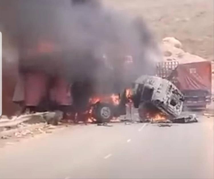 اصطدام قاطرتين في المهرة يخلّف وفاة وخسائر بـ20 مليون ريال