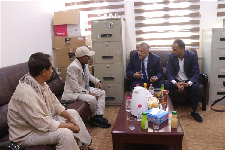 فريق التوجيه والرقابة الرئاسي يطلع على أداء البنك المركزي فرع المهرة