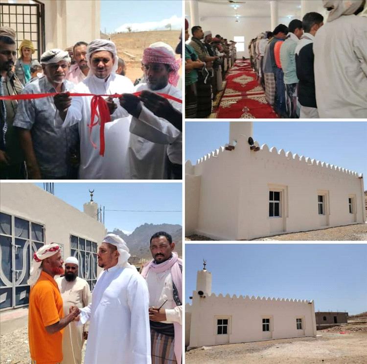 محافظ سقطرى يفتتح مسجد "الوالدة فاطمة السعيدي" بحارة 21 فبراير ضمن مشاريع بن رحمه الخيرية