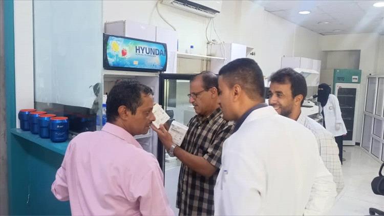 الرقابة الصحية في عدن توجه إنذار نهائي بإغلاق أحد المستشفيات في المنصورة