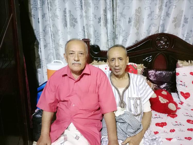 رئيس نقابة الصحفيين والإعلاميين الجنوبيين يزور الصحفي الزميل منير مصطفي