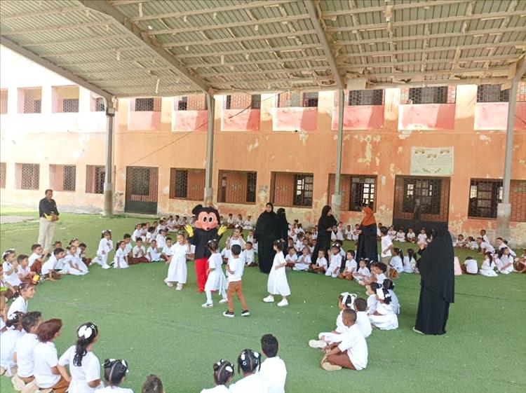 مدرسة ابن سيناء للتعليم الاساسي بالتواهي تستقبل طلاب الصف الاول  الجدد