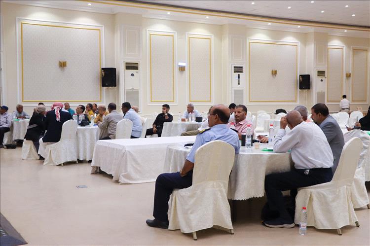 اختتام ورشة العمل الخاصة بتحديث لائحة تنظيم آليات الصيد التقليدي في العاصمة عدن