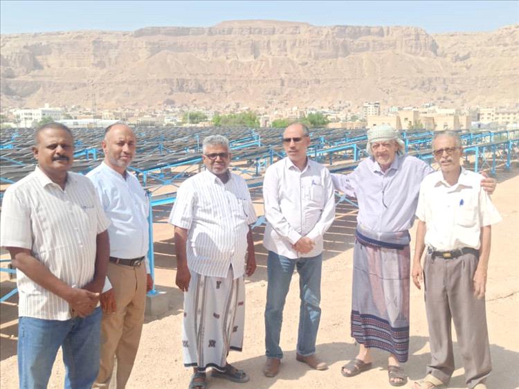 وكيل وزارة المياه والبيئة يطلع على مشاريع المؤسسة المحلية للمياه والصرف الصحي بوادي حضرموت ويزور  محطة المعالجة بمنطقة صليله..