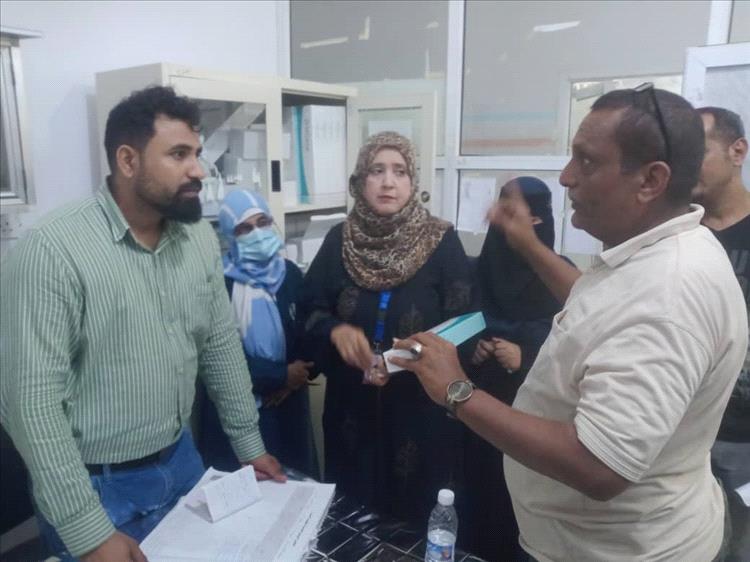 وفد قطاع السكان يزور مستشفى الثورة العام ومخازن الأدوية بمحافظة تعز للإطلاع على سير العمل في المحافظة